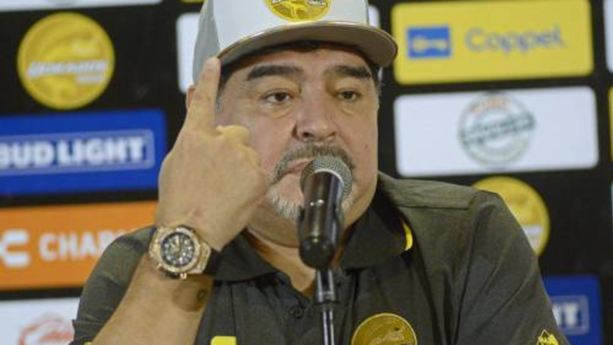 Maradona vertrekt bij Sinaloa om gezondheid