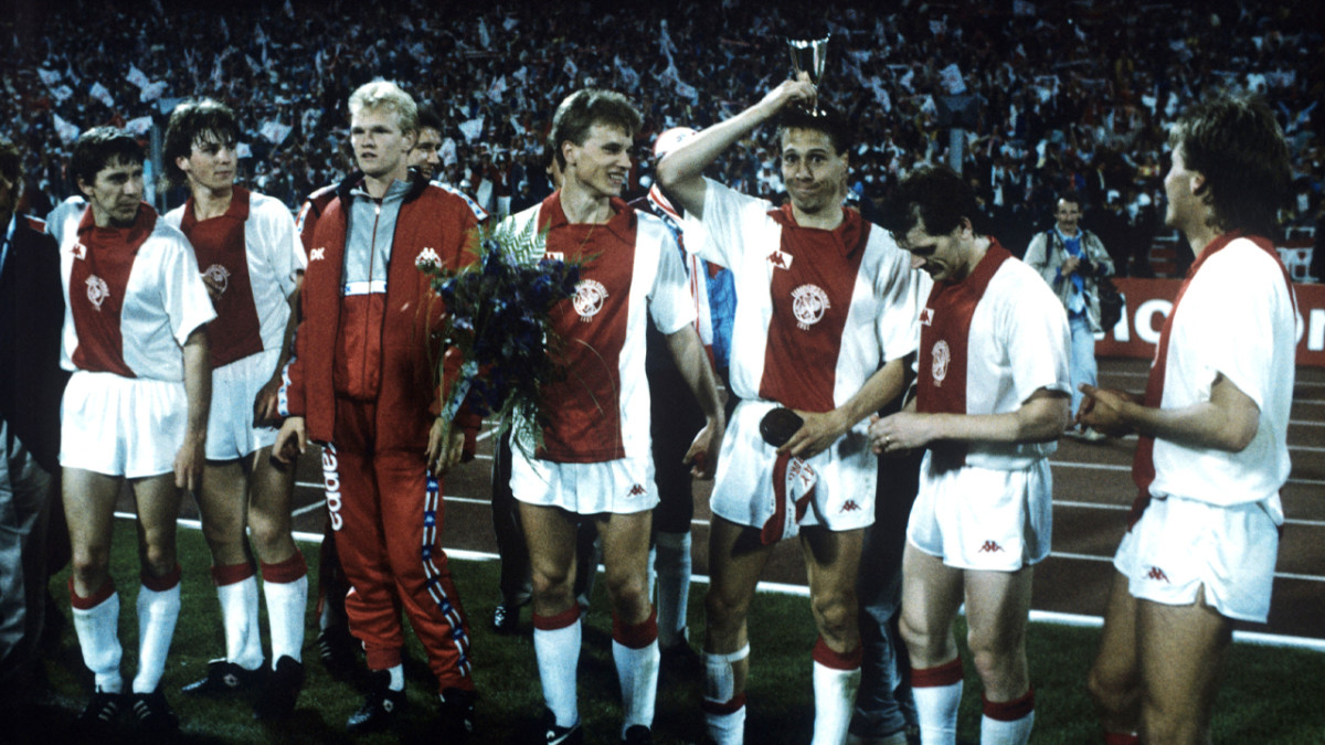 Ajax1987