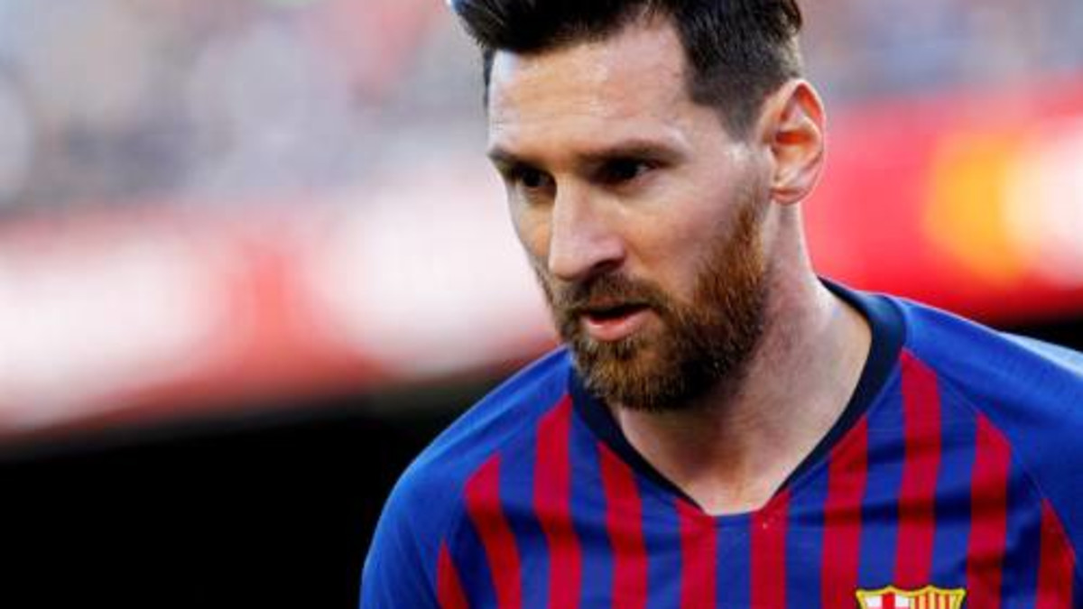 Barcelona met trefzekere Messi onderuit
