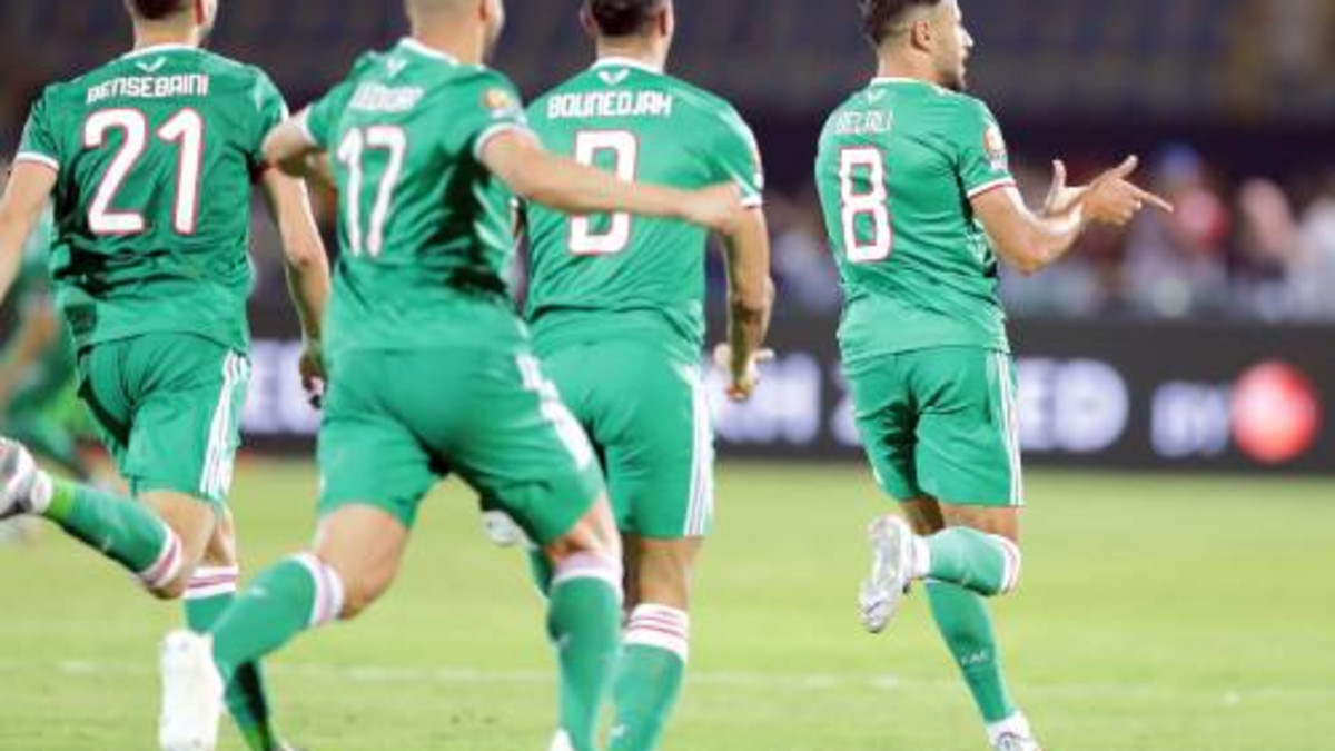 Algerije naar achtste finales Afrika Cup