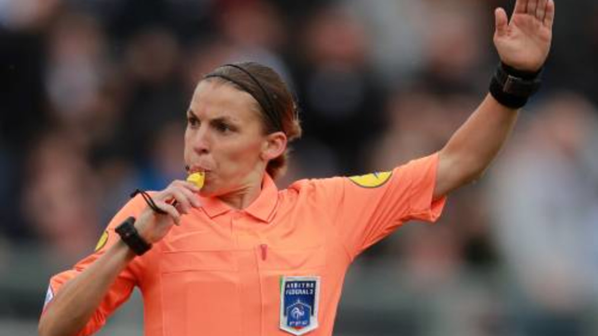 UEFA-primeur: Vrouw leidt Europese Supercup