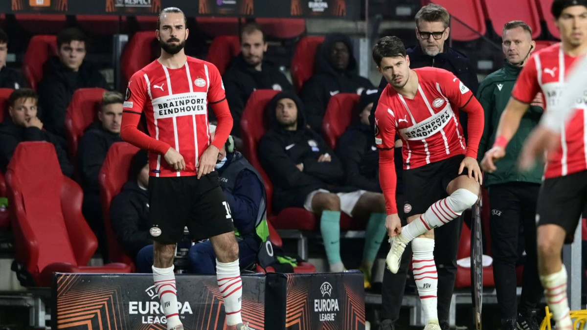PSV start voor derde wedstrijd op rij met dezelfde elf