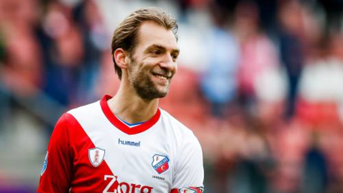 FC Utrecht-aanvoerder Janssen maakt rentree na blessure