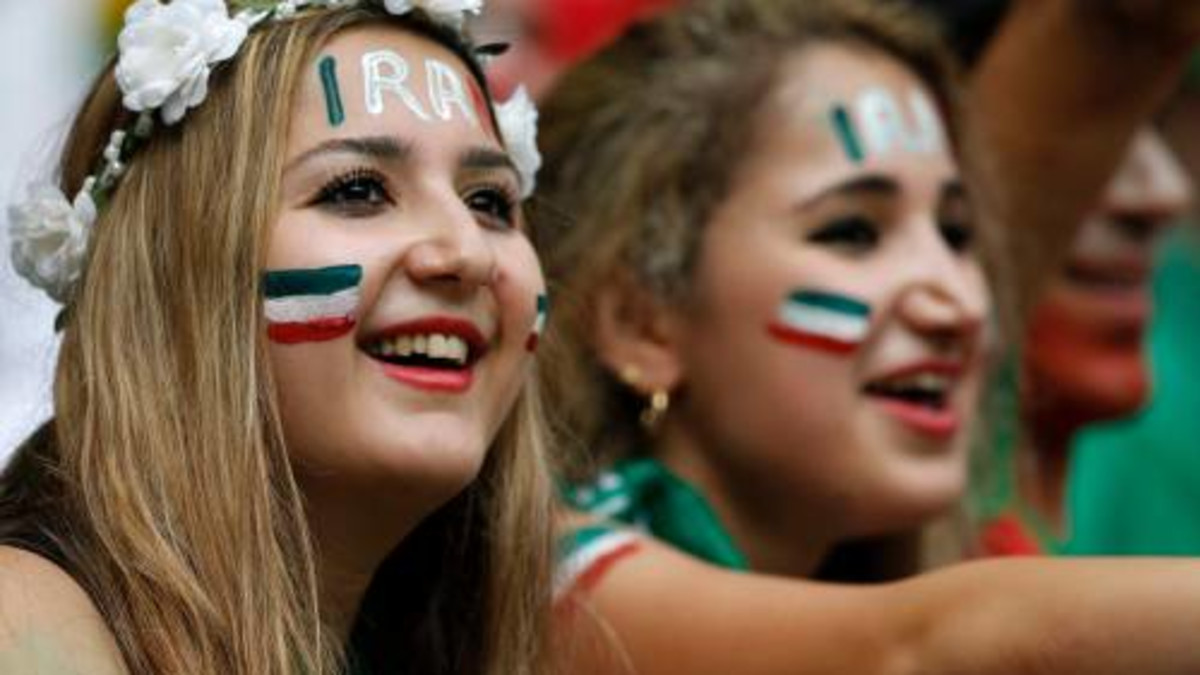 FIFA verplicht Iran snel vrouwen toe te laten