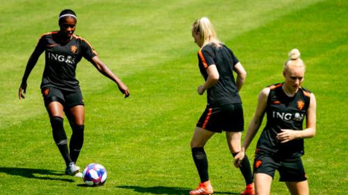 Oranje met Beerensteyn in halve finale WK