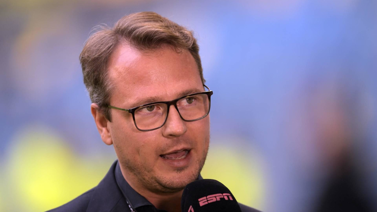 Vitesse ziet technisch directeur Spors naar Genoa gaan